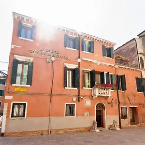 locanda-ca-san-marcuola.hotelinveneto.com/