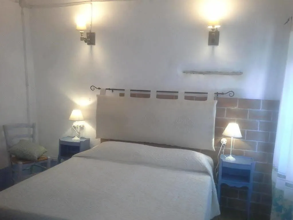 B&B Corte San Lussorio Oliena 0*,  Itália