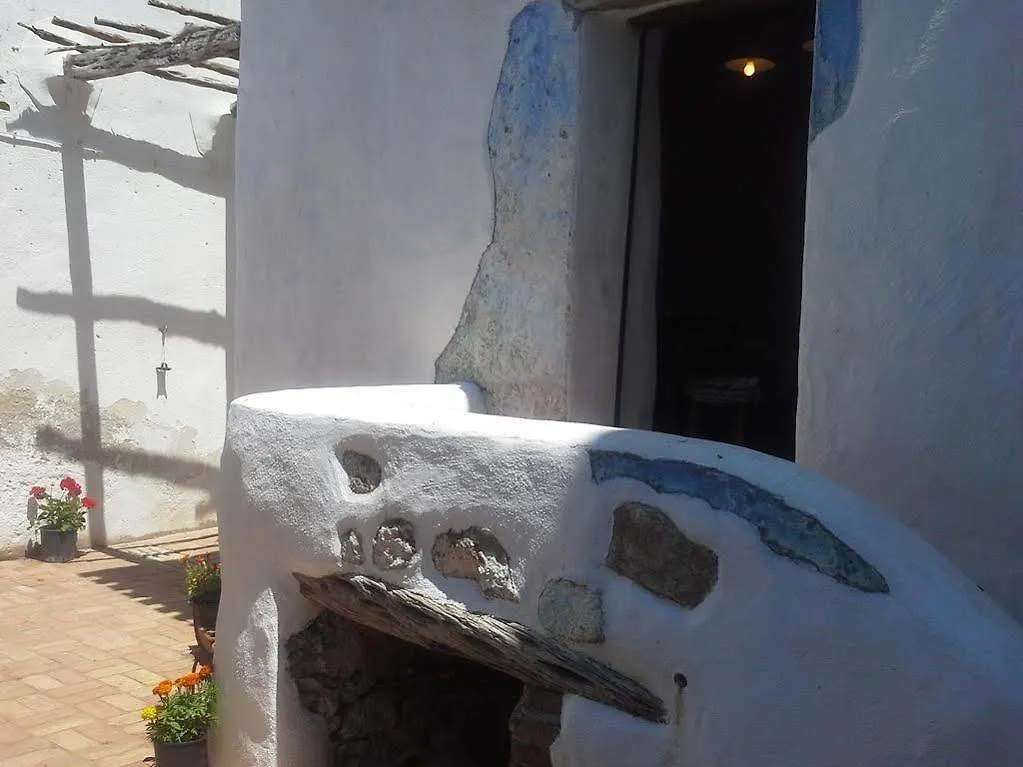 B&B Corte San Lussorio Oliena Alojamento de Acomodação e Pequeno-almoço